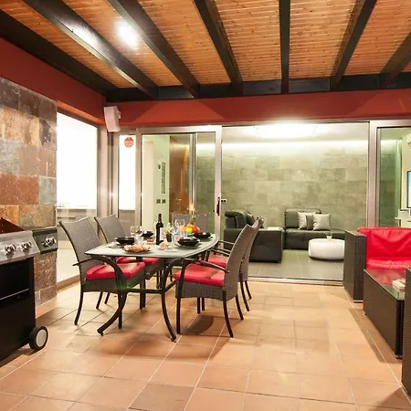Villa Par 4 20 *